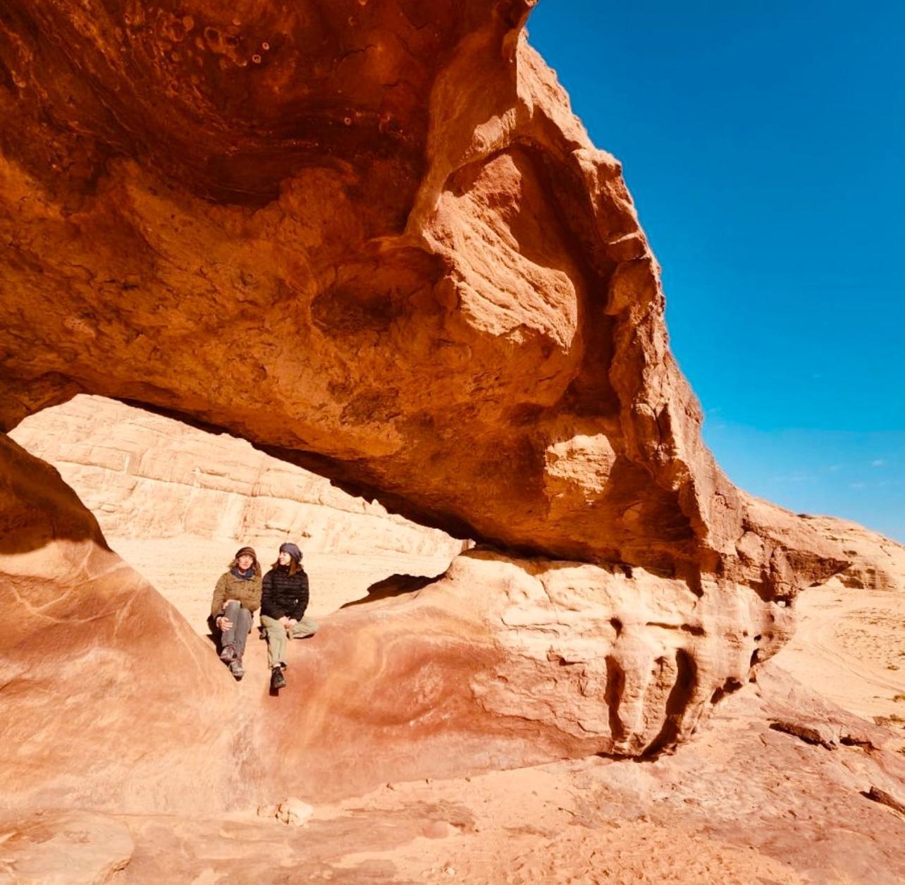 Bedouin Bunch Camp Hotel Wadi Rum Bagian luar foto